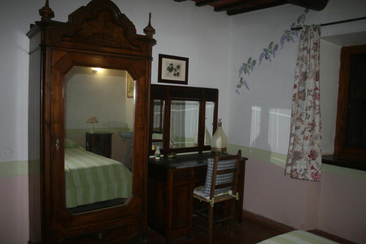 B & B I Melograni Porano Buitenkant foto